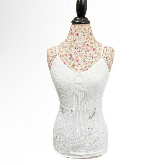 Francesca’s Alta size L white tank top - Picture 1 of 3